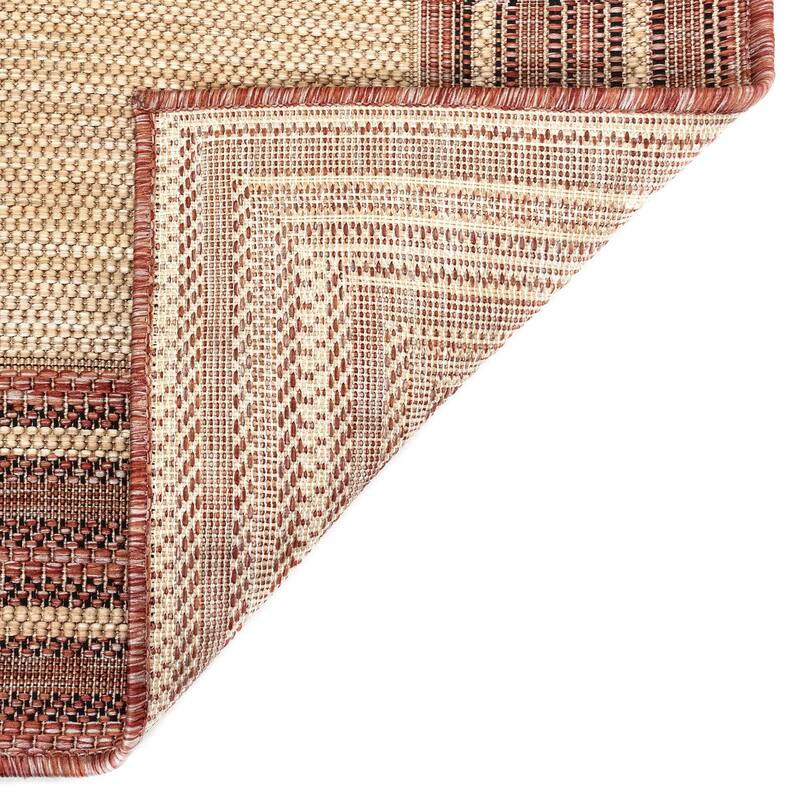 Liora Manne Carmel Multi Border Indoor/ Outdoor Area Rug