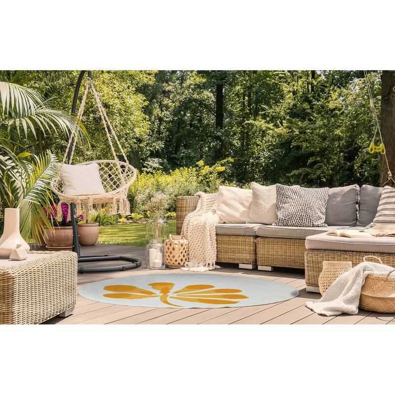 Petals Spring Chenille Indoor/Outdoor Rug