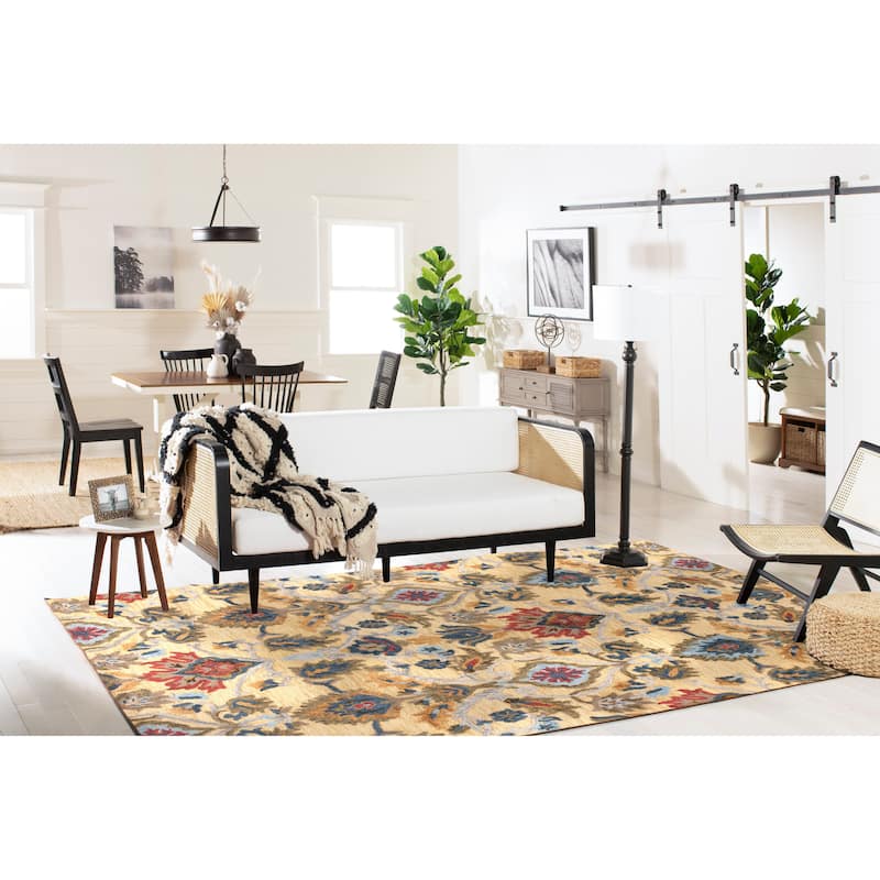 SAFAVIEH, Handmade Marietje Blossom French Country Wool Area Rug