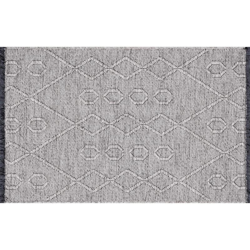Alameda Solid Color Geometric Machine Washable Indoor Area Rug