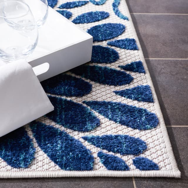 SAFAVIEH Cabana Lilah Indoor/ Outdoor Waterproof Patio Floral Rug
