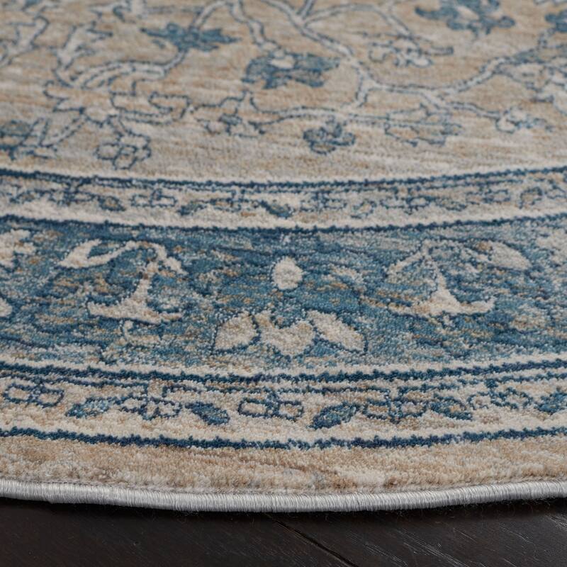 SAFAVIEH Victoria Jannie Traditional Oriental Rug