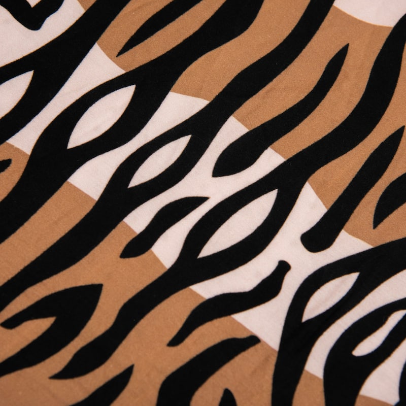 Rizzy Home Tiger Print Cotton Fitted Cribsheet - 28" X 52"