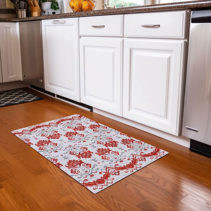 Machine Washable Indoor/ Outdoor Chantille Medallion Damask Rug