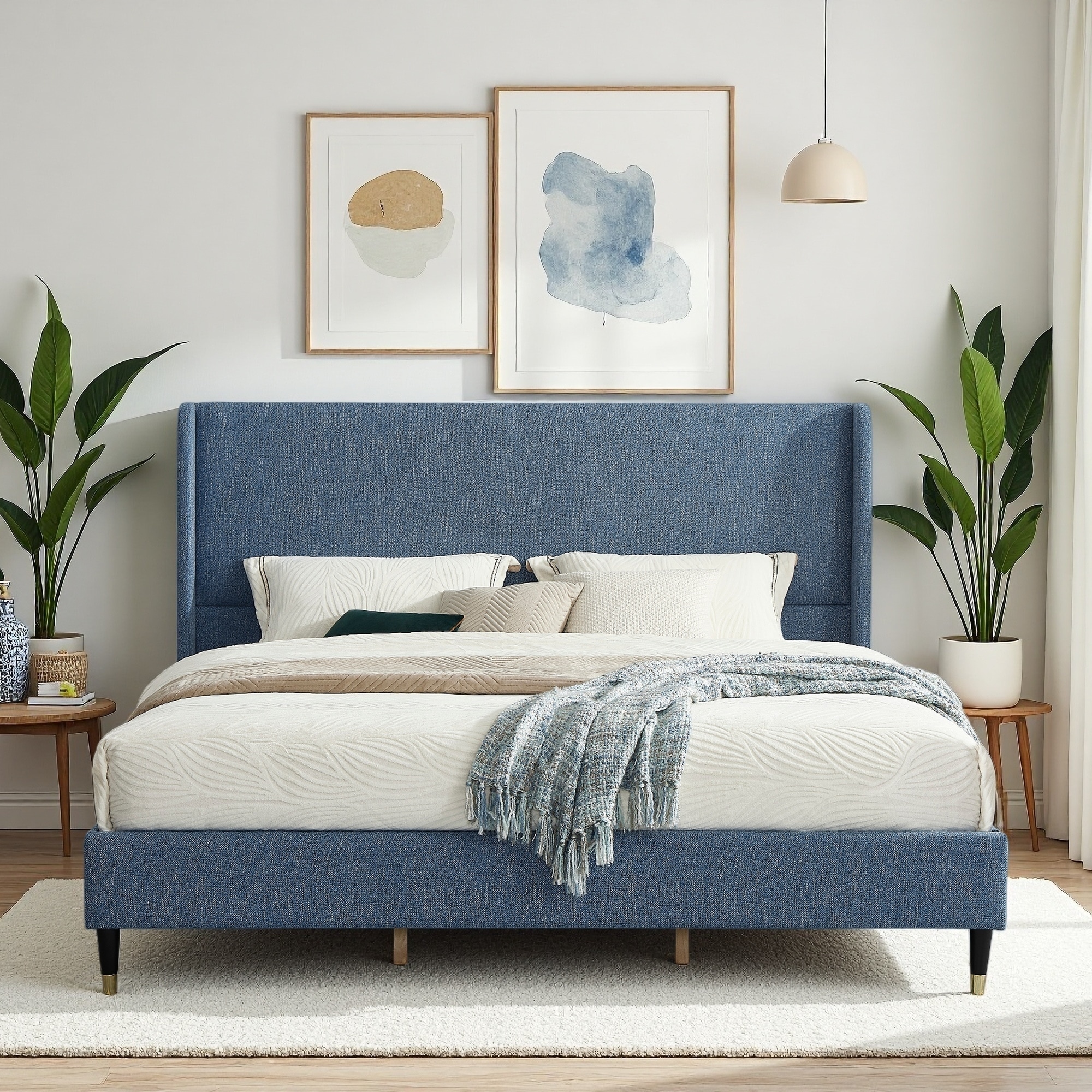 Upholstere Wingback Platform Bed with Rozitta Style