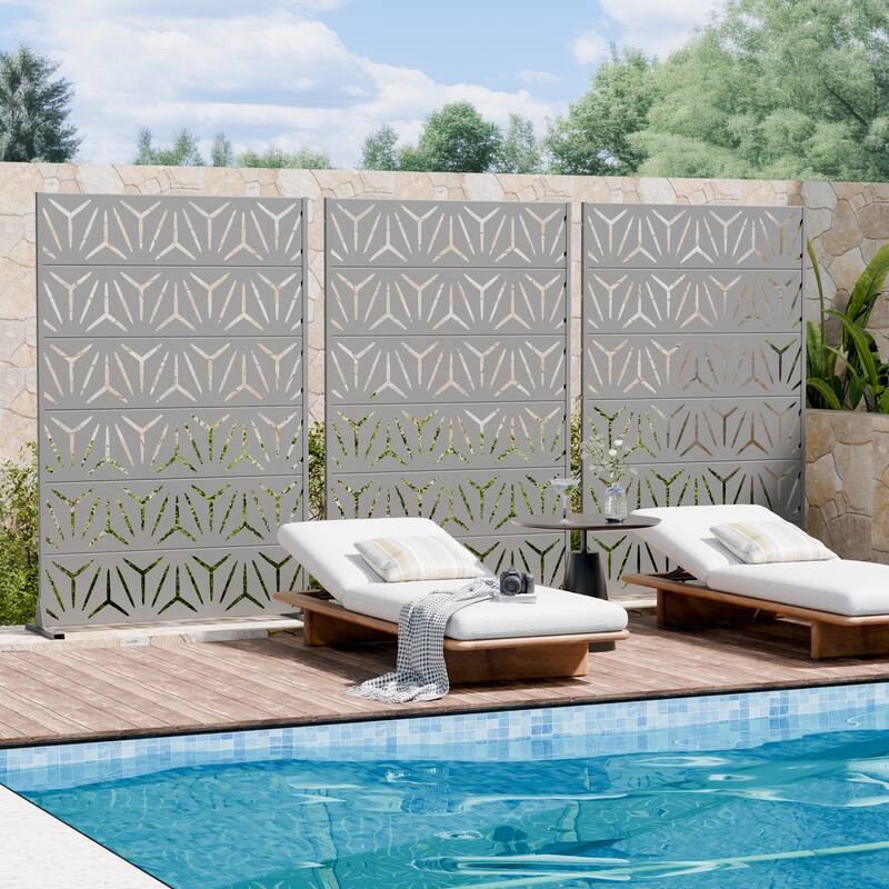 Dovelina Outdoor Freestanding Metal Privacy Screen Decorative Garden Fence (Set of 2)