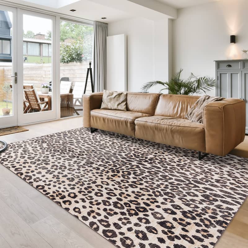 Gertmenian Crystal Print Washable Digital Printed Flat Pile Polyester Slip Resistant Area Rug Collection - 3' 6" x 4' 6" - Lennie