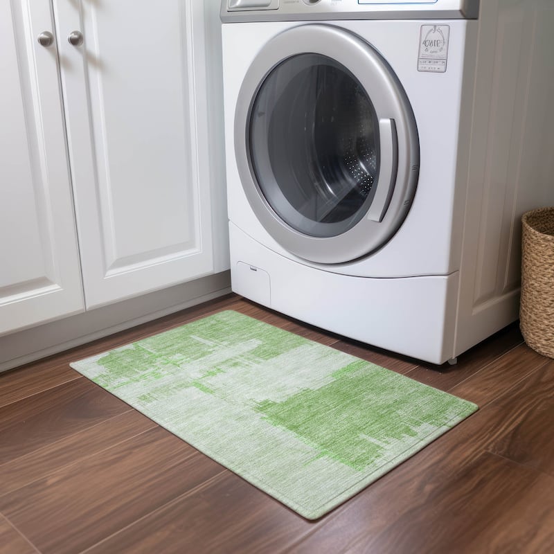 Machine Washable Indoor/ Outdoor Chantille Abstract Modern Rug - Green - 1'8" x 2'6"