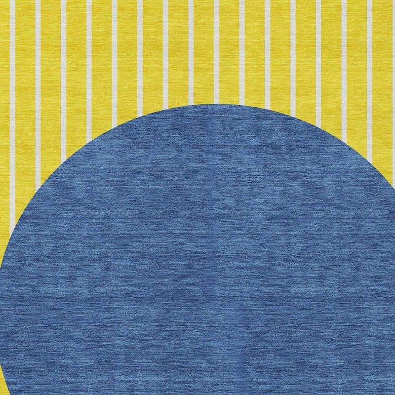 HomeRoots Striped Transitional Rectangle Outdoor Rug