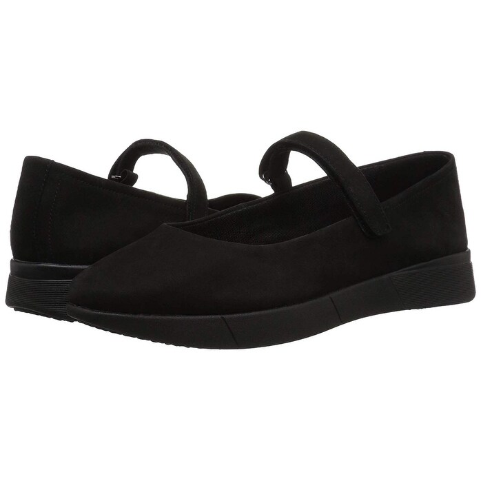 easy spirit motion flats