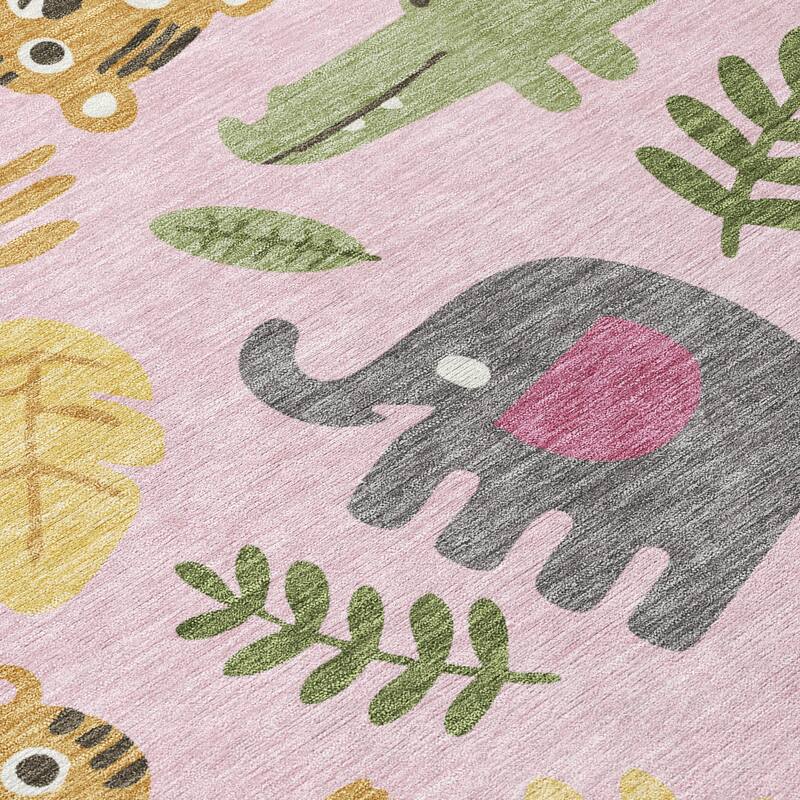 Machine Washable Indoor/ Outdoor Whimsy Safari Animals Chantille Rug