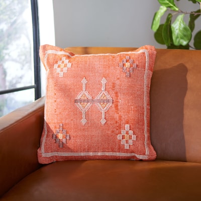 SAFAVIEH Pyrra Boho Tribal 18-inch Square Decorative Accent Throw Pillow
