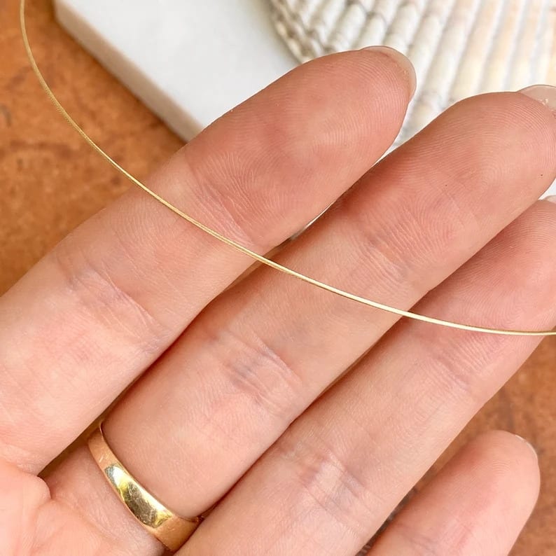 Curata 14K Yellow Gold Dainty 0.5mm Twist Cable Collar Wire Choker Necklace