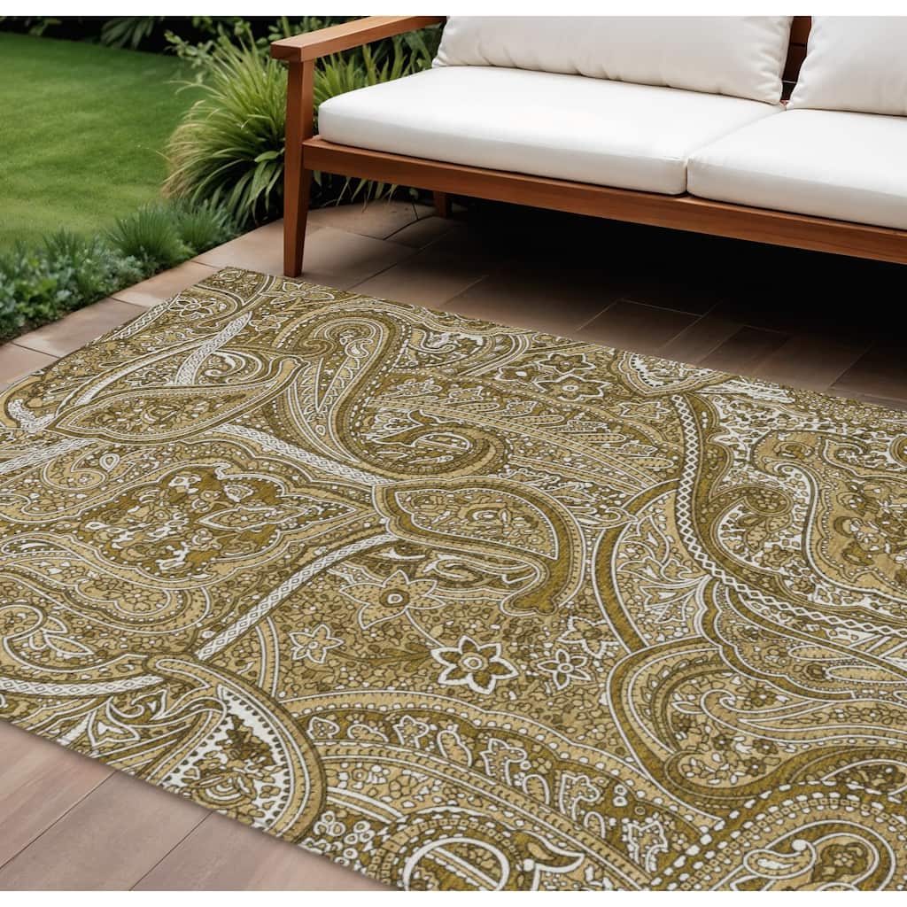 HomeRoots Paisley Traditional Rectangle Outdoor Rug