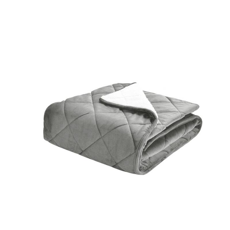 Velvet and Sherpa Quilted Foot Pocket Throw