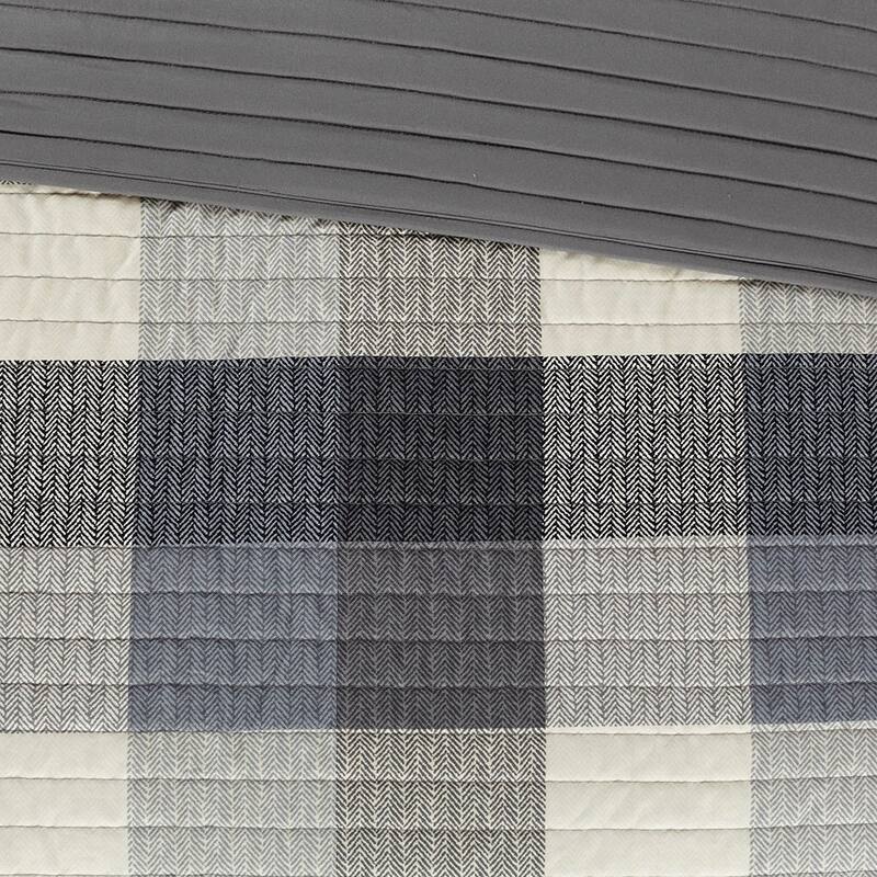 GDF Studio - Ridge Printed Herringbone Reversible Quilt Set with Throw Pillows