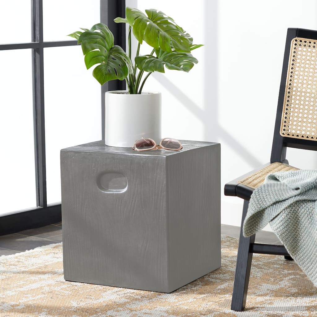 SAFAVIEH Mahin Cube Concrete Indoor/ Outdoor Accent Table (Dark Grey) - 14.9"x14.9"x16.5" - 15Wx15Dx17H