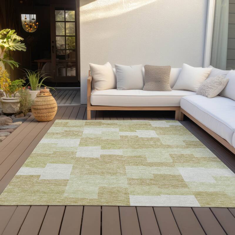 Machine Washable Indoor/ Outdoor Chantille Modern Blocks Rug