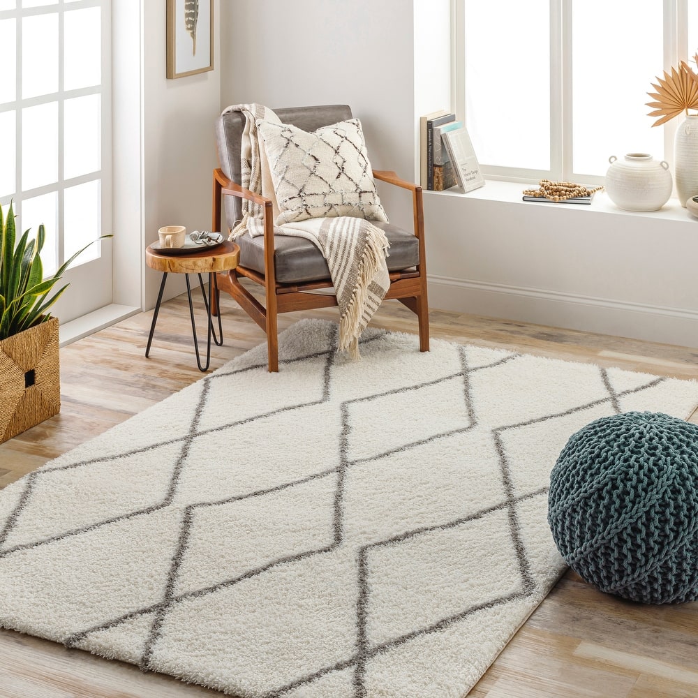 Livabliss Cloudy Diamond Lattice Plush Area Rug