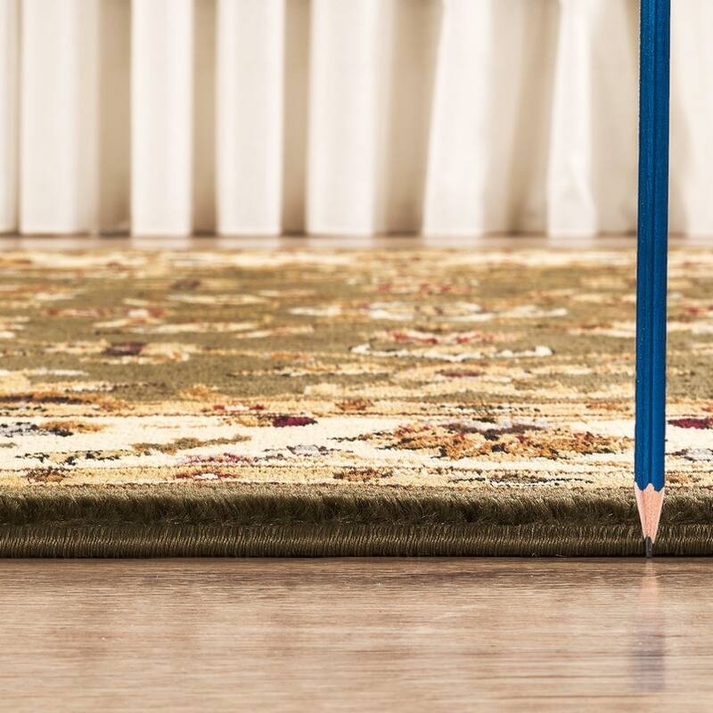 Classic Area Rug - 6' x 7'