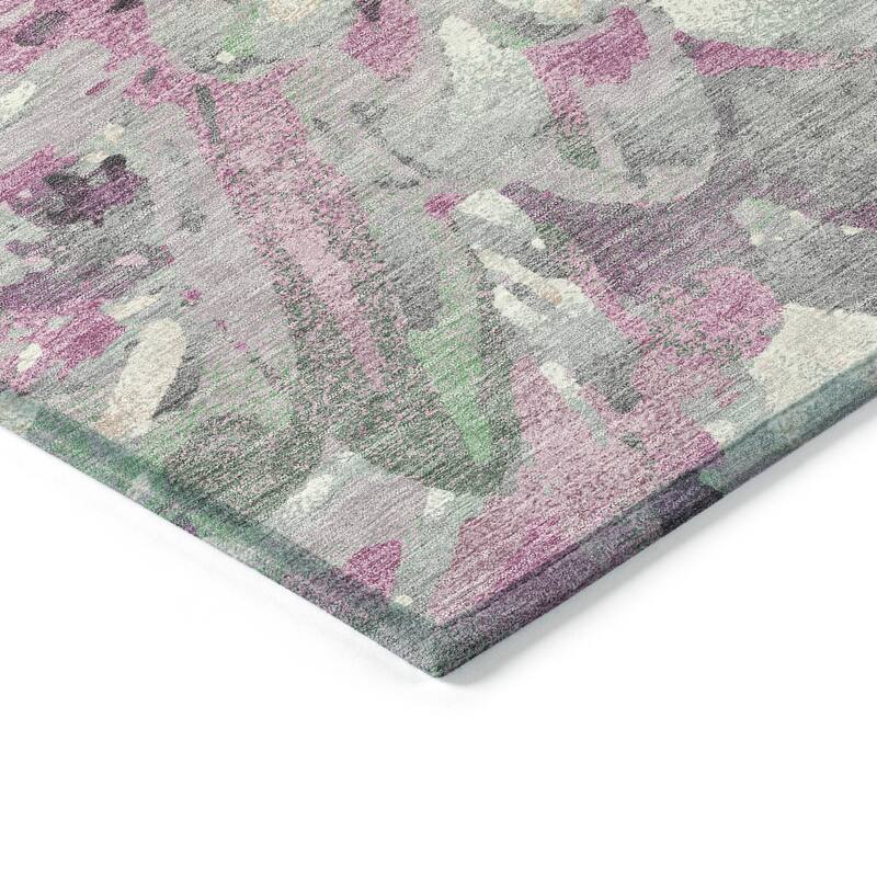 Machine Washable Indoor/ Outdoor Abstract Floral Chantille Rug