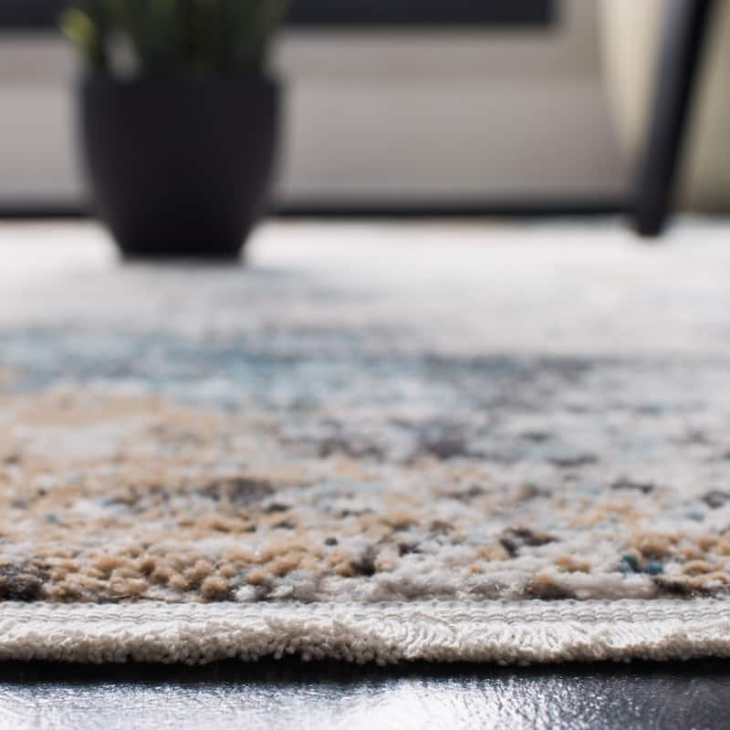 SAFAVIEH Shivan Lauretta Abstract Rug