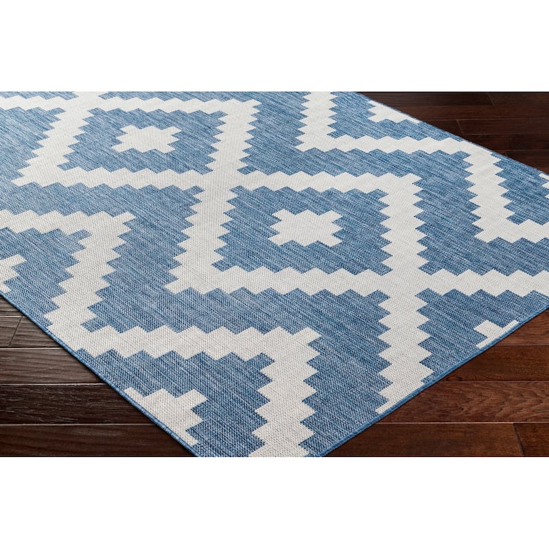 Livabliss Amery Indoor/ Outdoor Chevron Area Rug