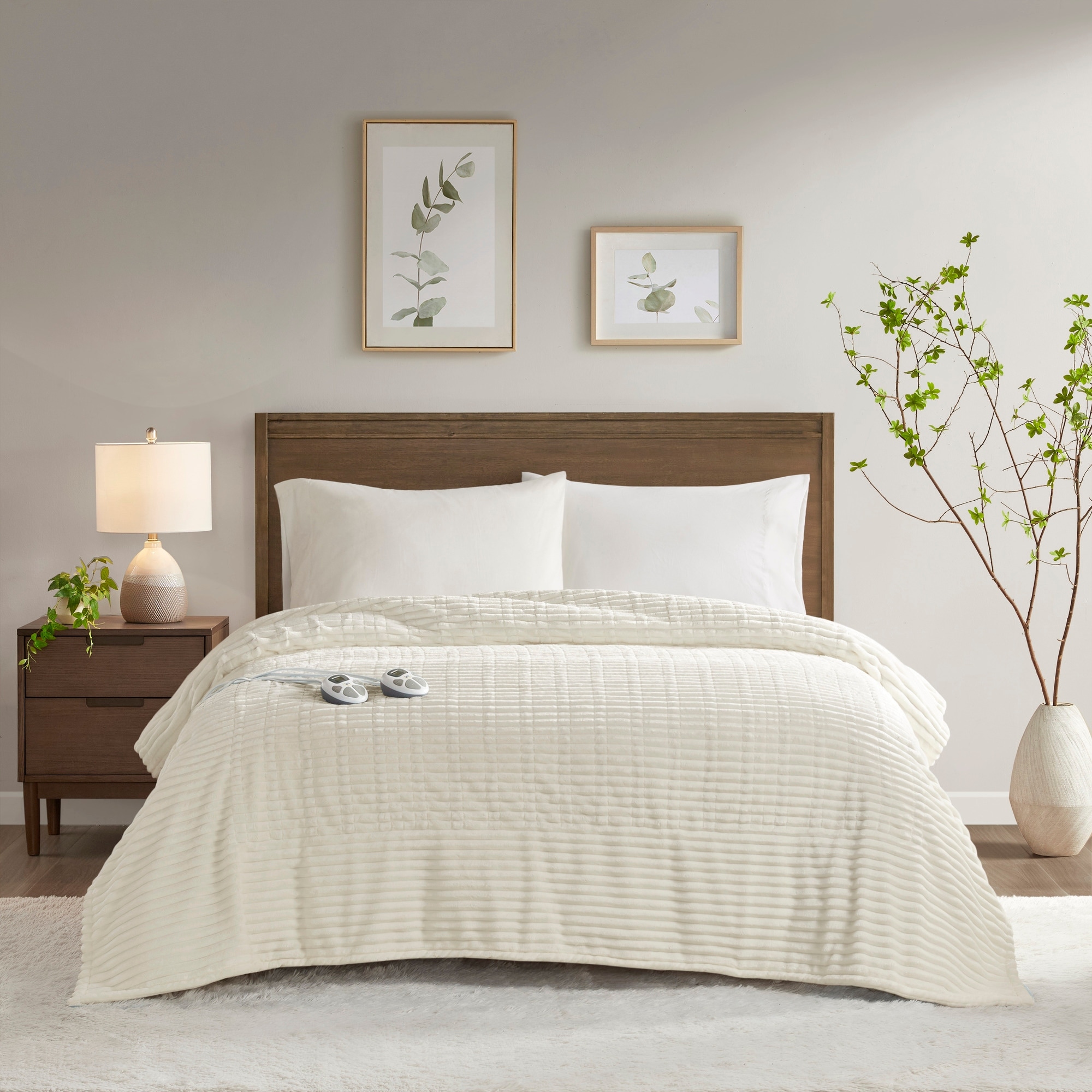 Serta Corded Plush Heated Blanket