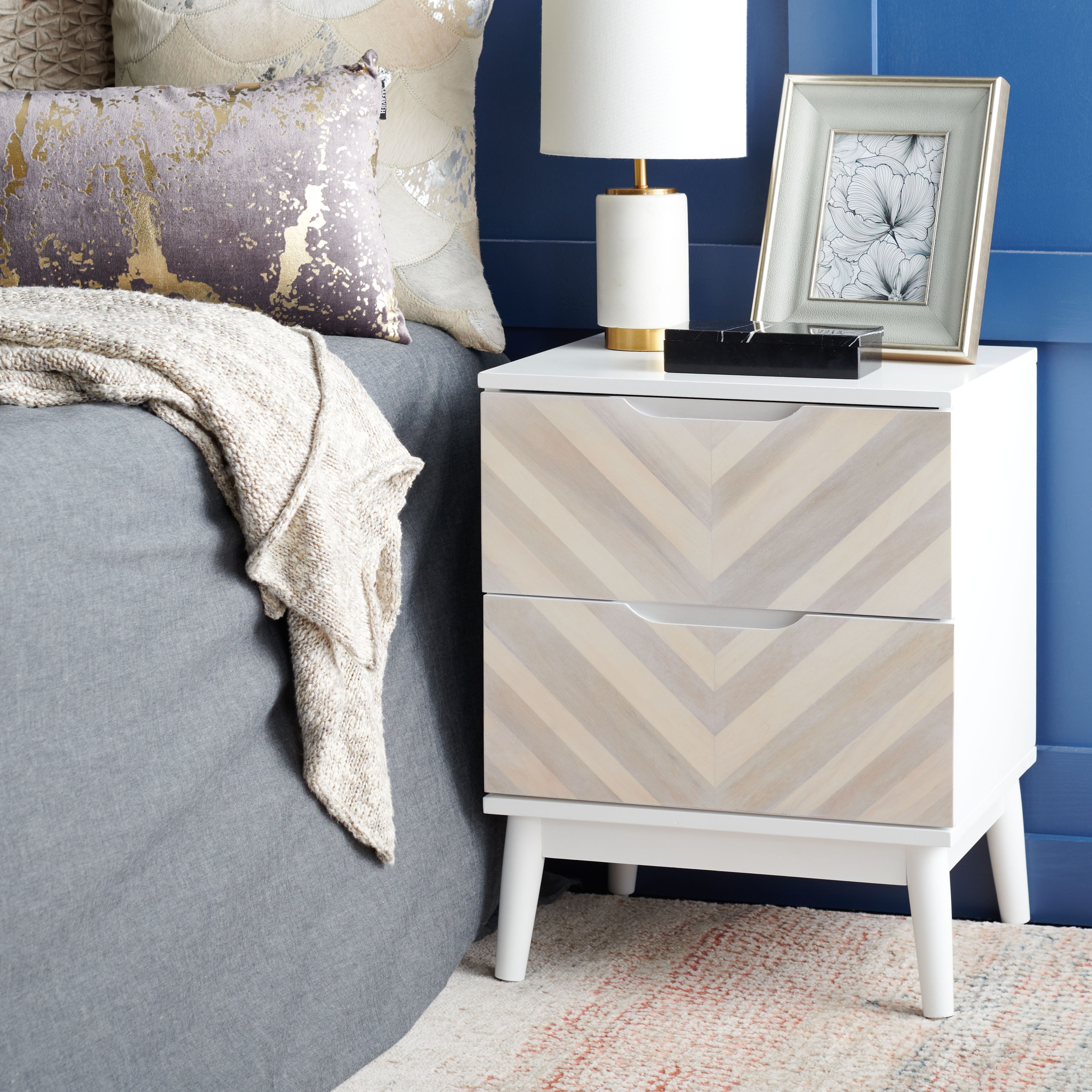 Safavieh top leni nightstand