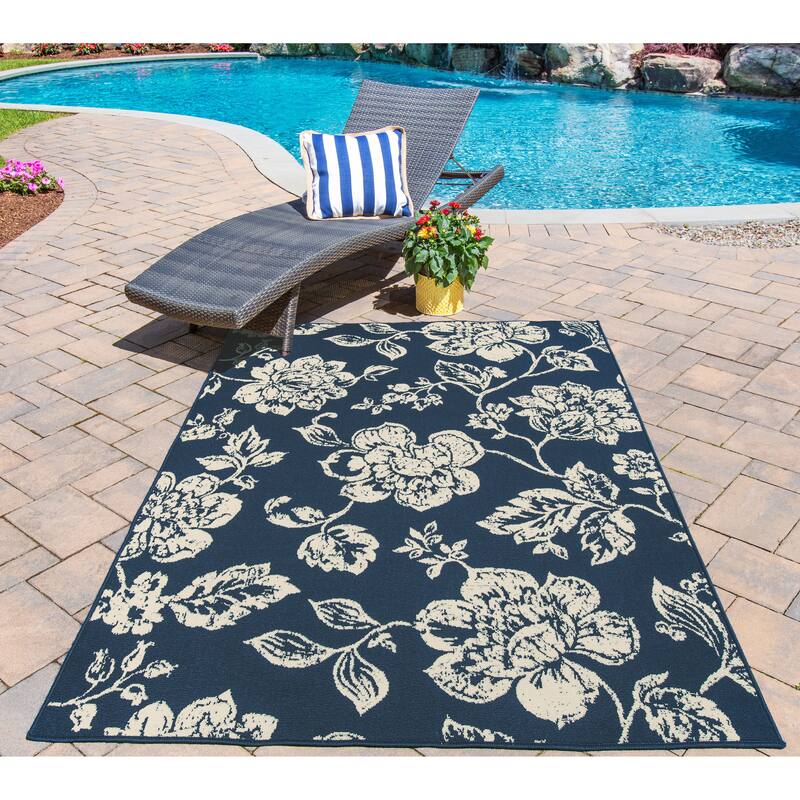 Momeni Baja Floral Blooms Indoor Outdoor Rug