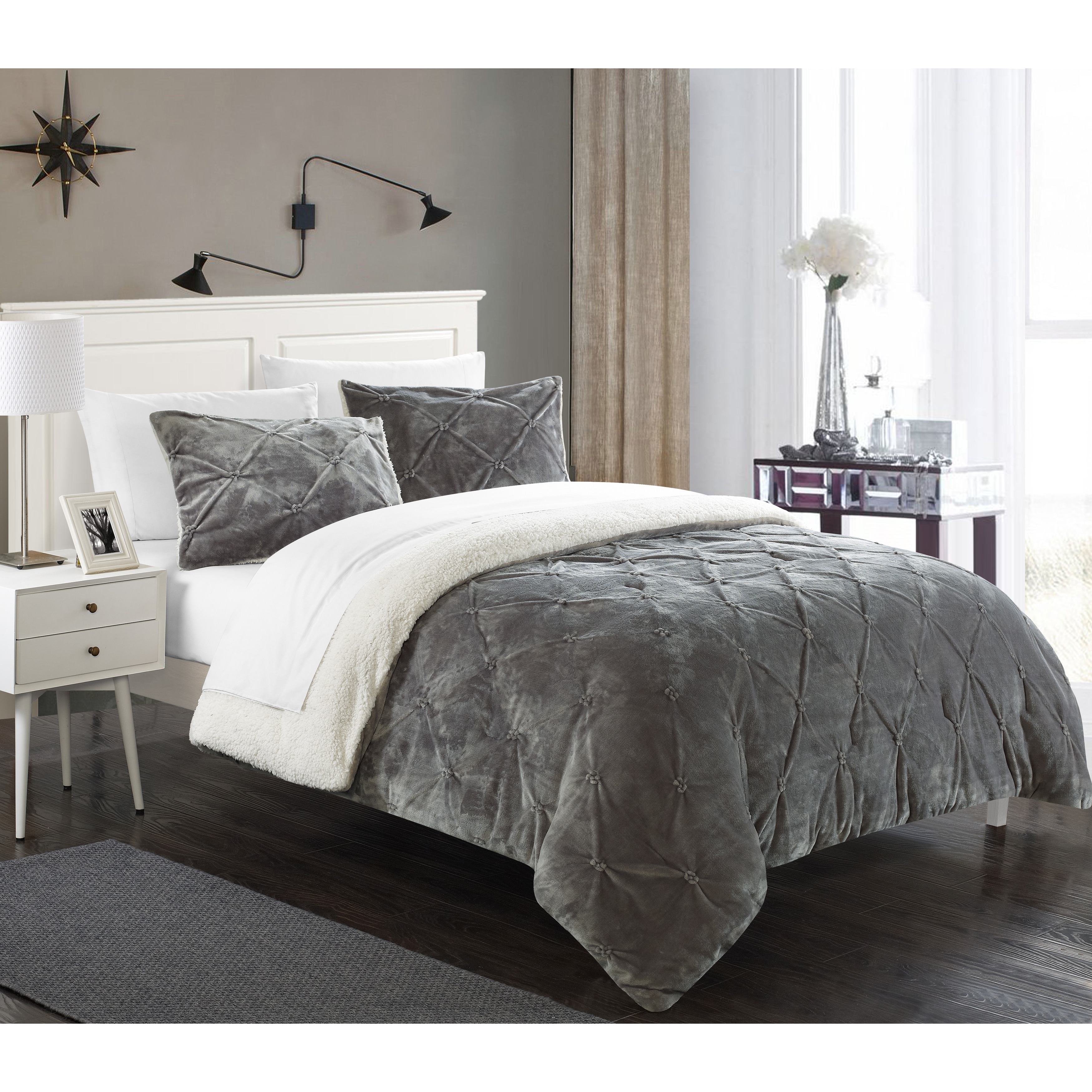 Micro hotsell mink comforter