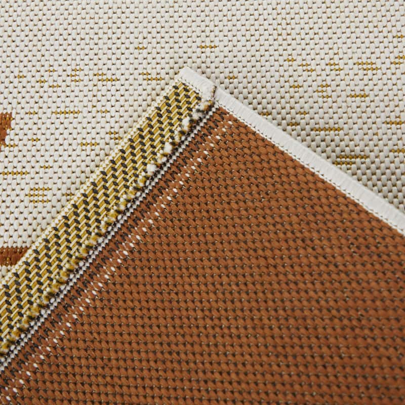Mead Southwestern Indoor/Outdoor Area Rug