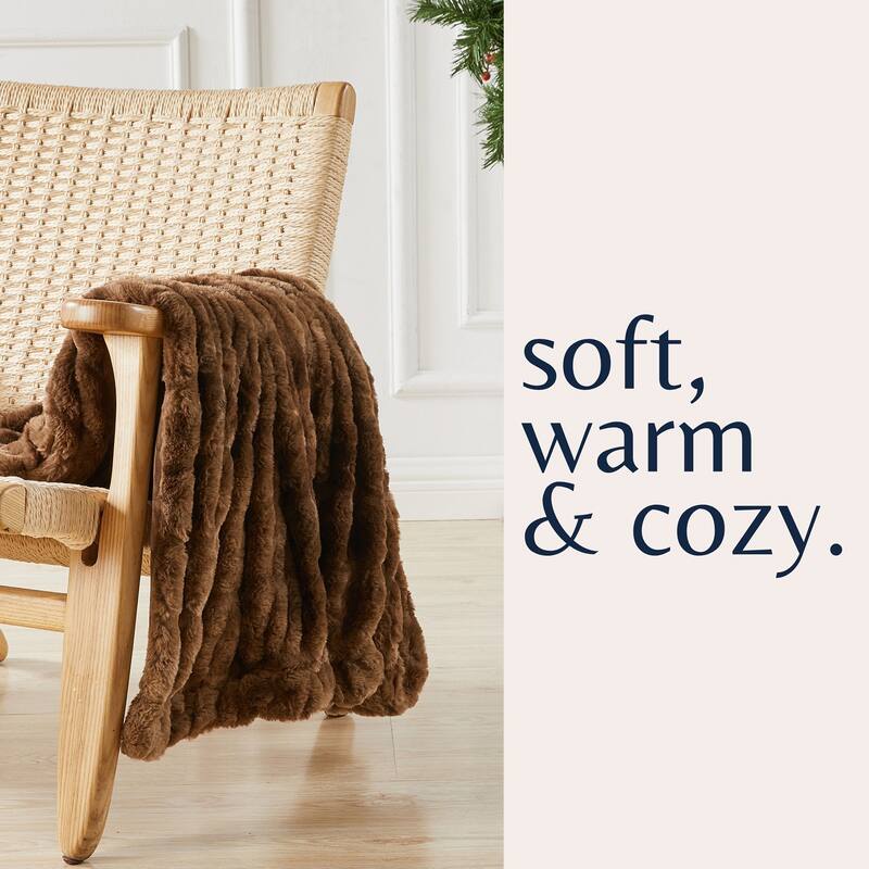 Luxurious Ruched Faux Fur Reversible Microfiber Throw