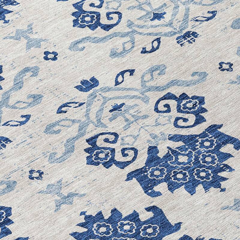 Machine Washable Indoor/ Outdoor Chantille Medallion Damask Rug