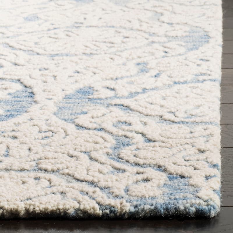 SAFAVIEH Handmade Blossom Mahalia Modern Floral Wool Rug