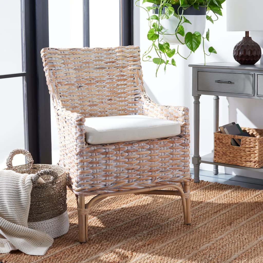 SAFAVIEH Permelia Rattan Accent Chair with Cushion - 24" W x 27.6" L x 35" H - 24Wx28Dx35H