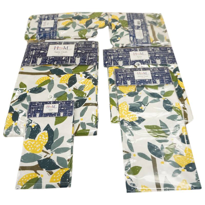 Home & Manor Kitchen Chef Floral Oven Mitt