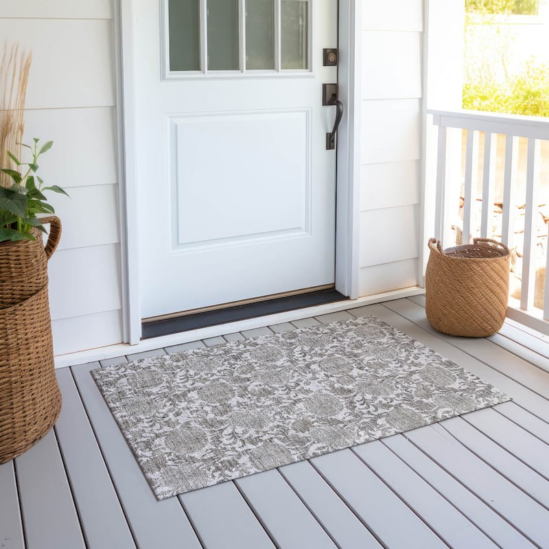 Machine Washable Indoor/ Outdoor Chantille Floral Rug