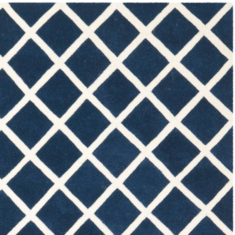 SAFAVIEH Handmade Chatham Retha Modern Moroccan Wool Rug
