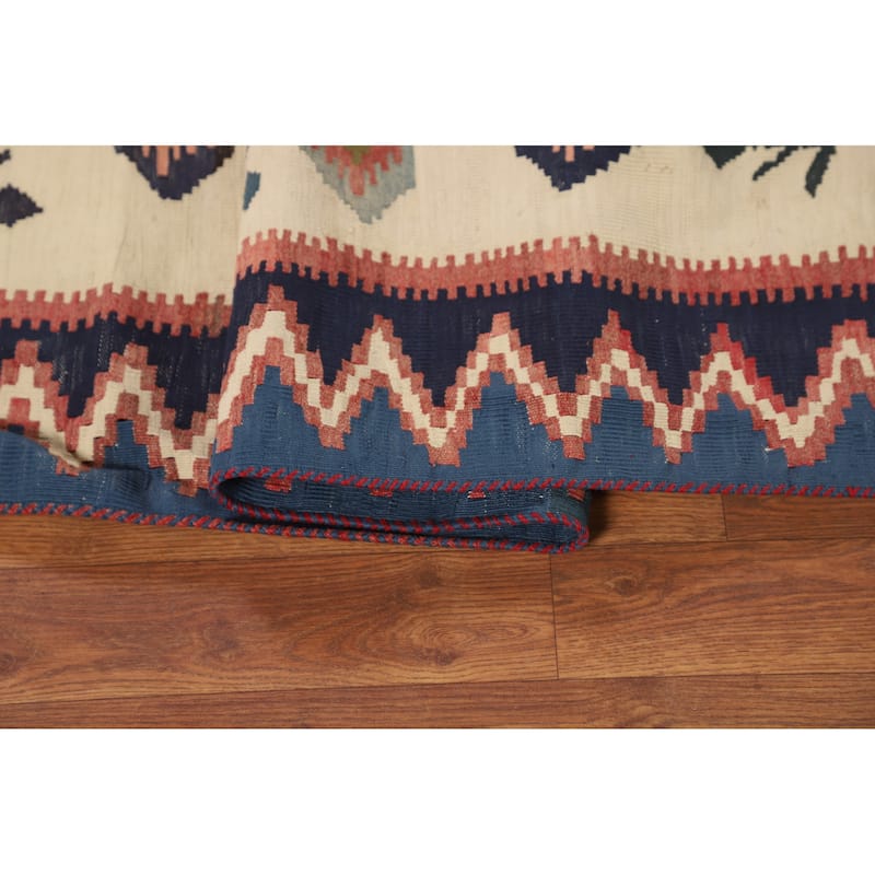 Tribal Kilim Qashqai Persian Vintage Rug Hand-Woven Wool Carpet - 4'8"x 6'3"