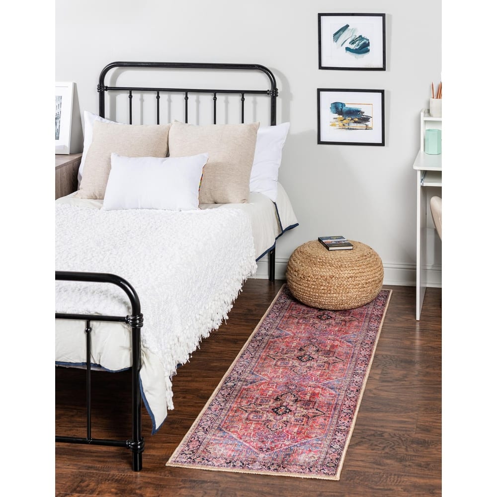 Traditional Rine Collection Area Rug