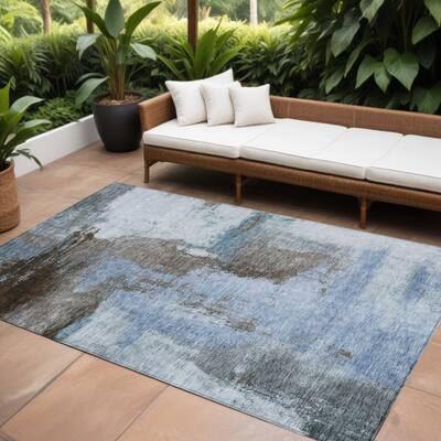 HomeRoots Abstract Transitional Rectangle Outdoor Rug