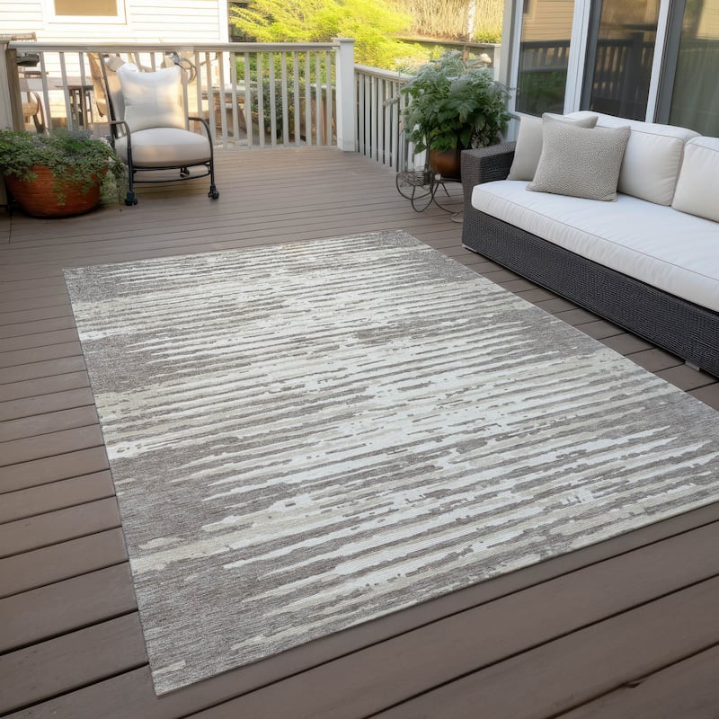 Machine Washable Indoor/ Outdoor Ombre Chantille Abstract Rug - Taupe - 9' x 12'