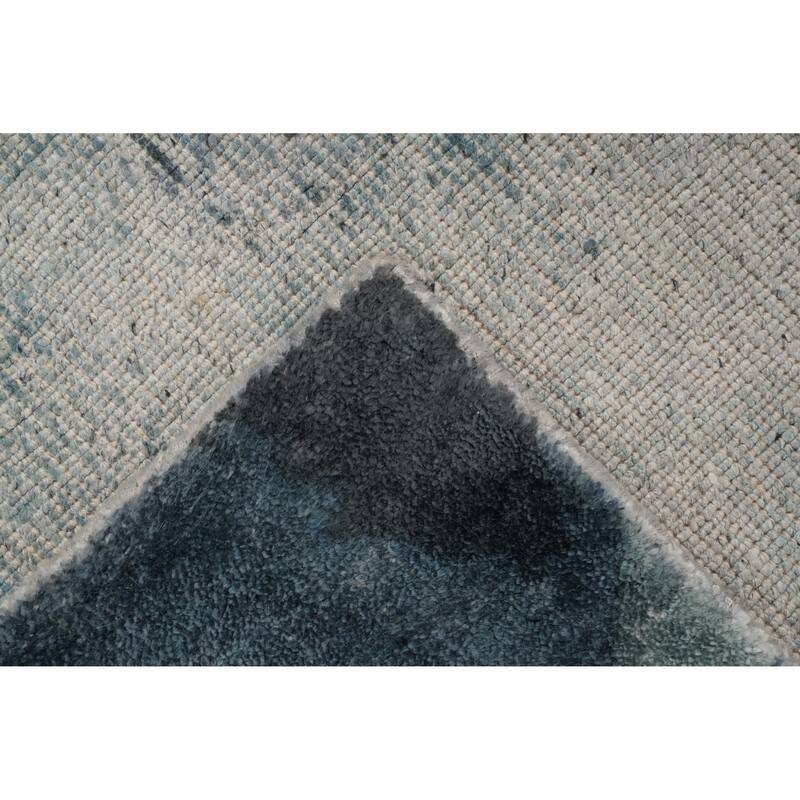 Hand Knotted Oriental Viscose Silk Carpet Modern Animal Pictorial Green Abstract Area Rug - 7' 10'' X 5' 8''