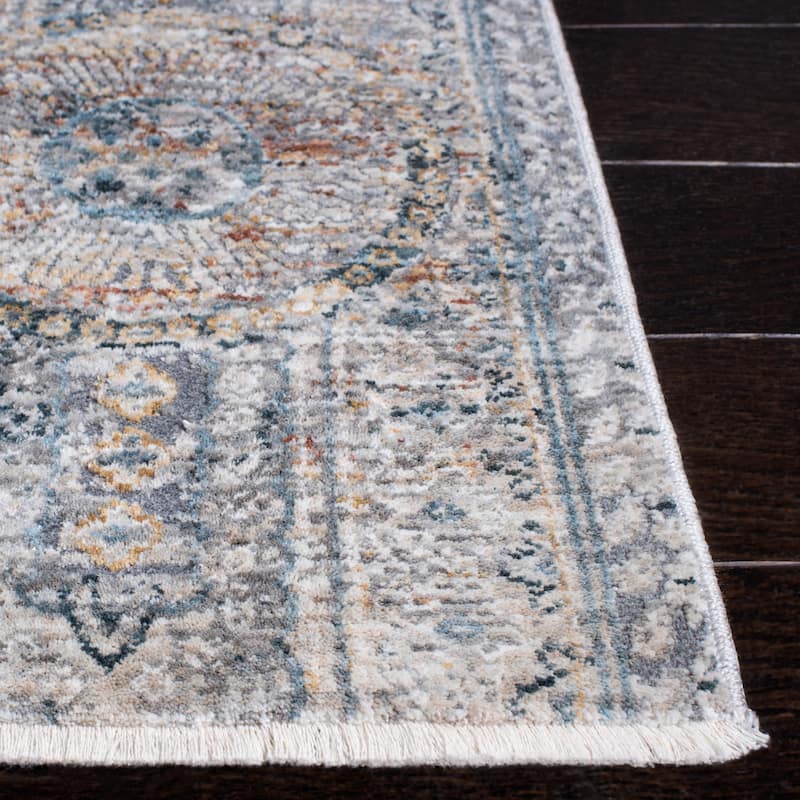 SAFAVIEH Dream Ferdane Vintage Fringe Rug