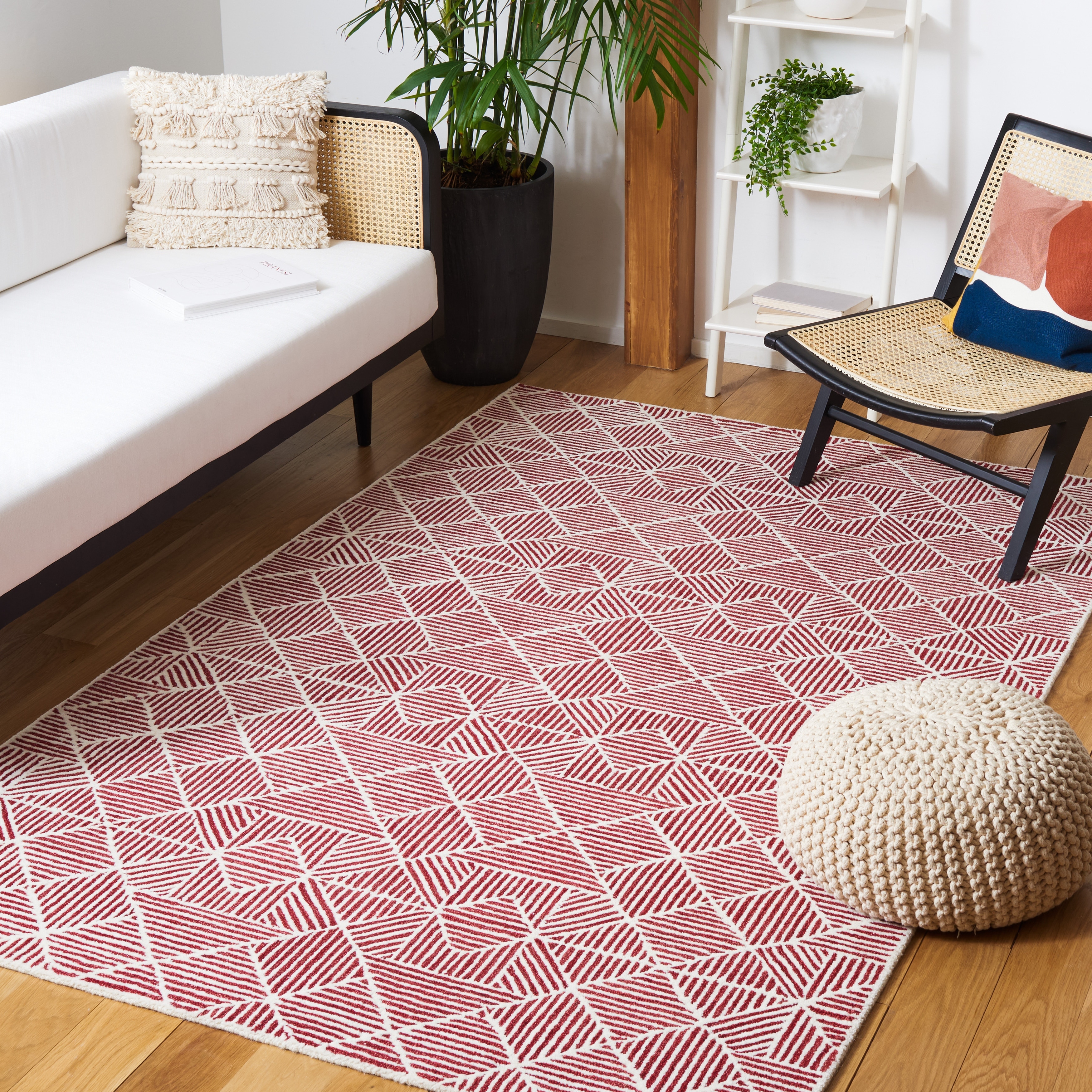 Safavieh Modern & Contemporary Accent Wool Transitional Rug 