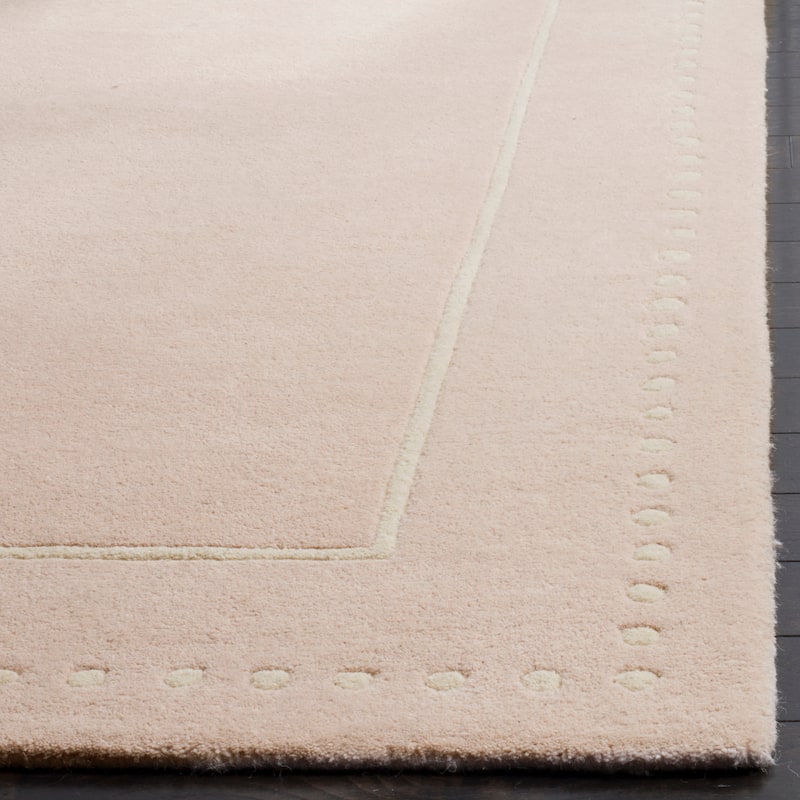 SAFAVIEH Handmade Bella Alverta Dotted Border Wool Rug - 2'3" x 5' - Light Pink/Ivory