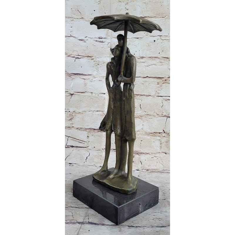 Signed Original Aldo Vitaleh Two Lovers In Rain Bronze Sculpture Statue Figurine