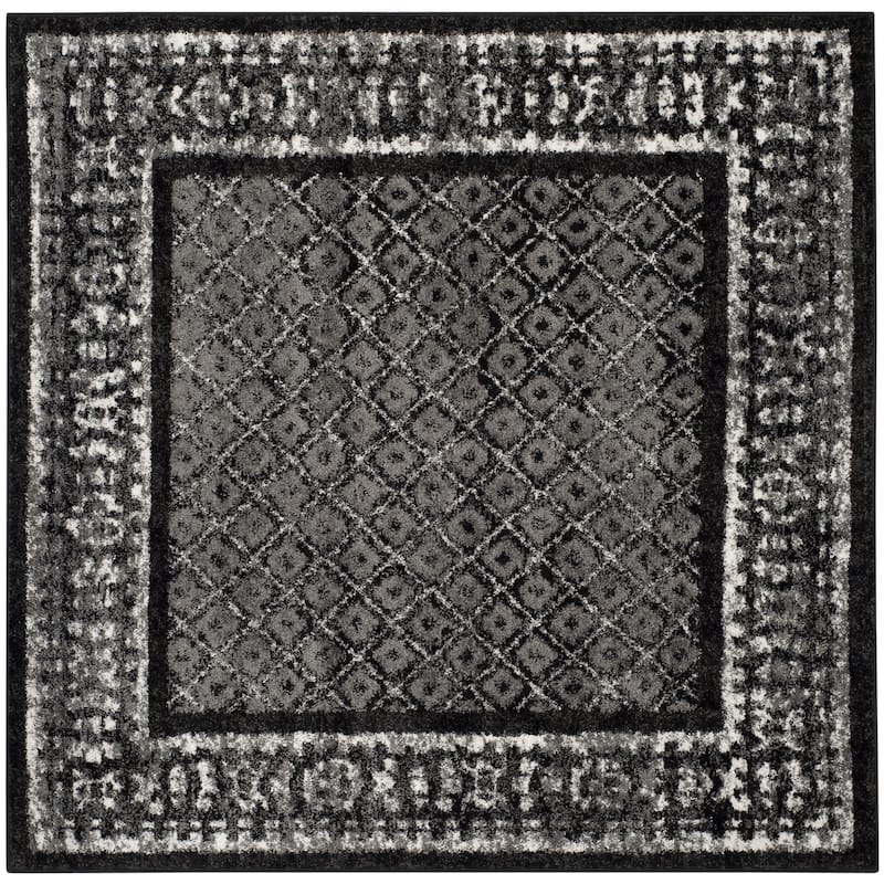 SAFAVIEH Adirondack Cass Distressed Rug - 4' Square - Black/Silver