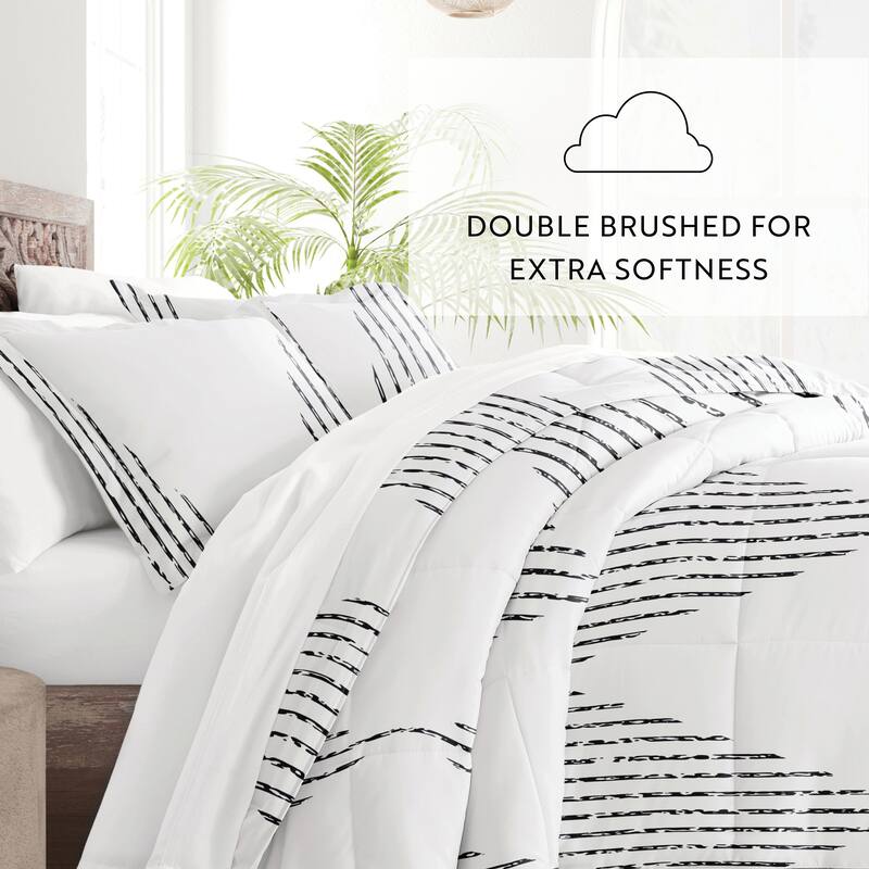 Becky Cameron Ultra Soft Diamond Stripe Down-Alternative Comforter